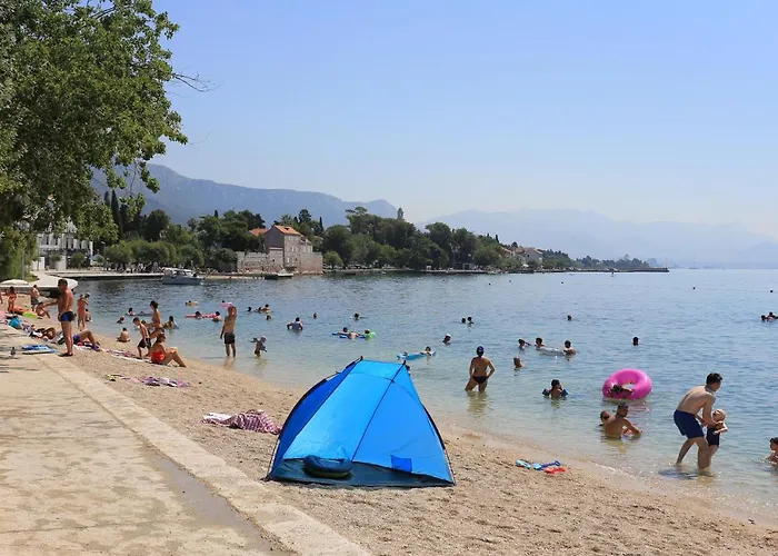 House With A Parking Space Kastel Luksic, - 20992 Prázdninový dům Kaštela