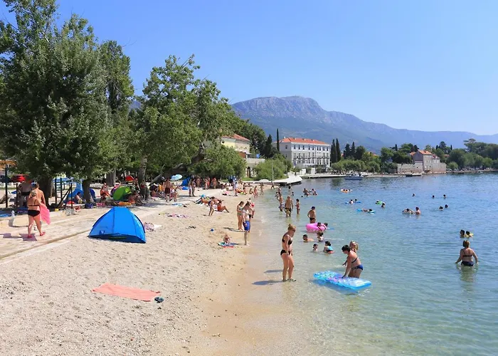 Prázdninový dům House With A Parking Space Kastel Luksic, - 20992 Kaštela